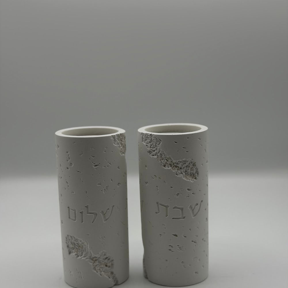 זוג פמוטי שבת בטון - גוון אפור בהיר